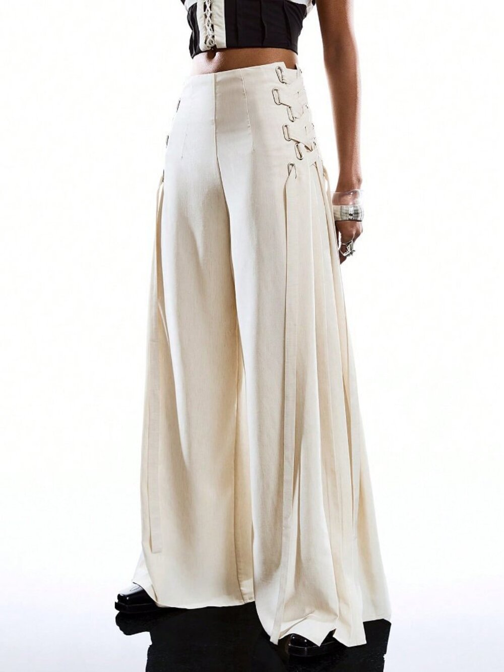 Casual Women's Minimalist Tie-Up wide legged pleated detailed Pants - Picture 4 of 7